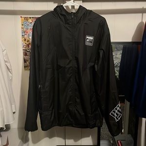 Puma hoodie jacket size large.